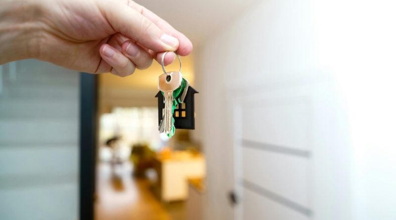 Rent vs. Mortgage in 2025: Should You Rent or Buy a Home Right Now?
